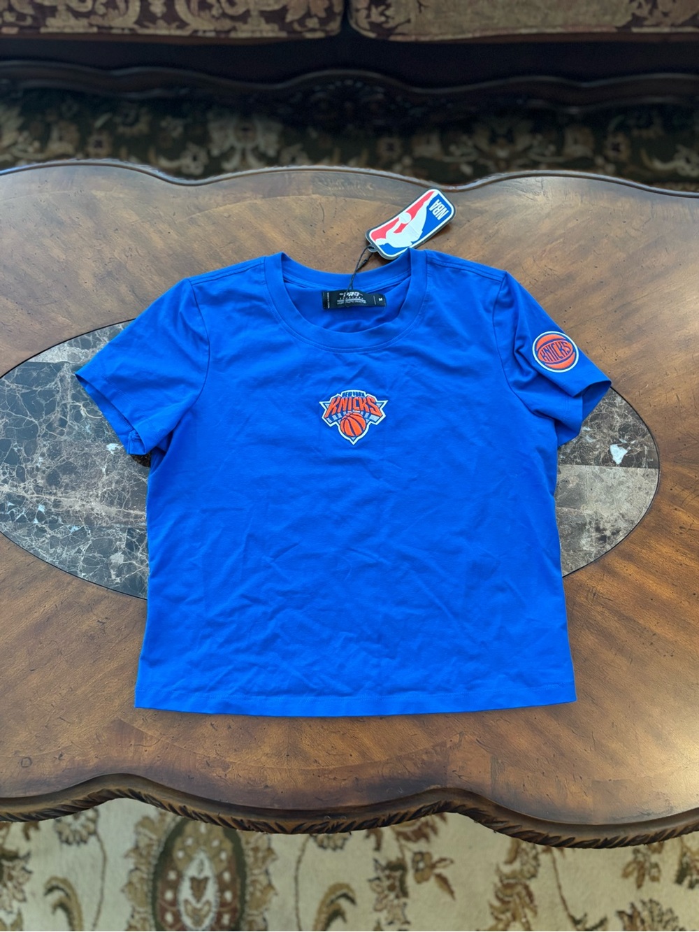 Women’s New York Knicks Blue Cropped Stretchy Shirt Size Medium